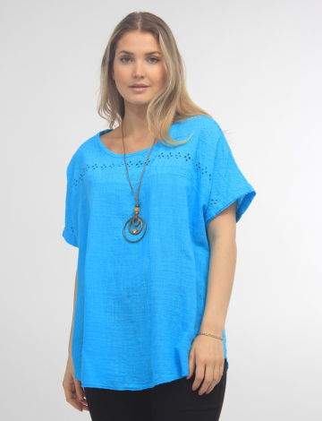 Short Sleeve Blouse With Embroided Front and Necklace by Froccella