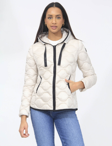 Ema Vegan Lightweight Hooded Cire Circle Quilted Short Puffer Jacket by Saki