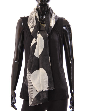 Wool dots scarf by Janie Besner