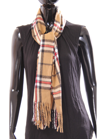 Plaid scarf exclusive to Manteaux Manteaux