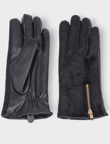 Versatile genuine leather black gloves with a decorative zip by Nicci