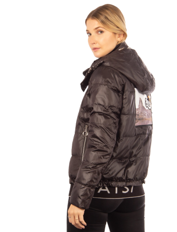 Trendy puffer coat by H & D