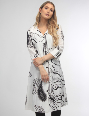 Three-quarter Sleeve Black & White Print Shirt Dress by Radzoli