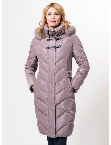Luxurious and feminine down coat by CanaV