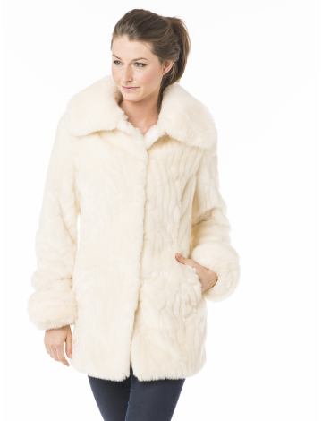 Single breasted grooved faux fur jacket
